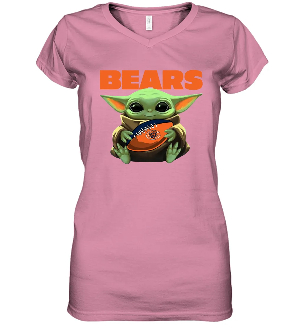 Baby Yoda Loves The Chicago Bears Star Wars Baby Yoda Hugs Bears NFL Womens V-Neck T-Shirt