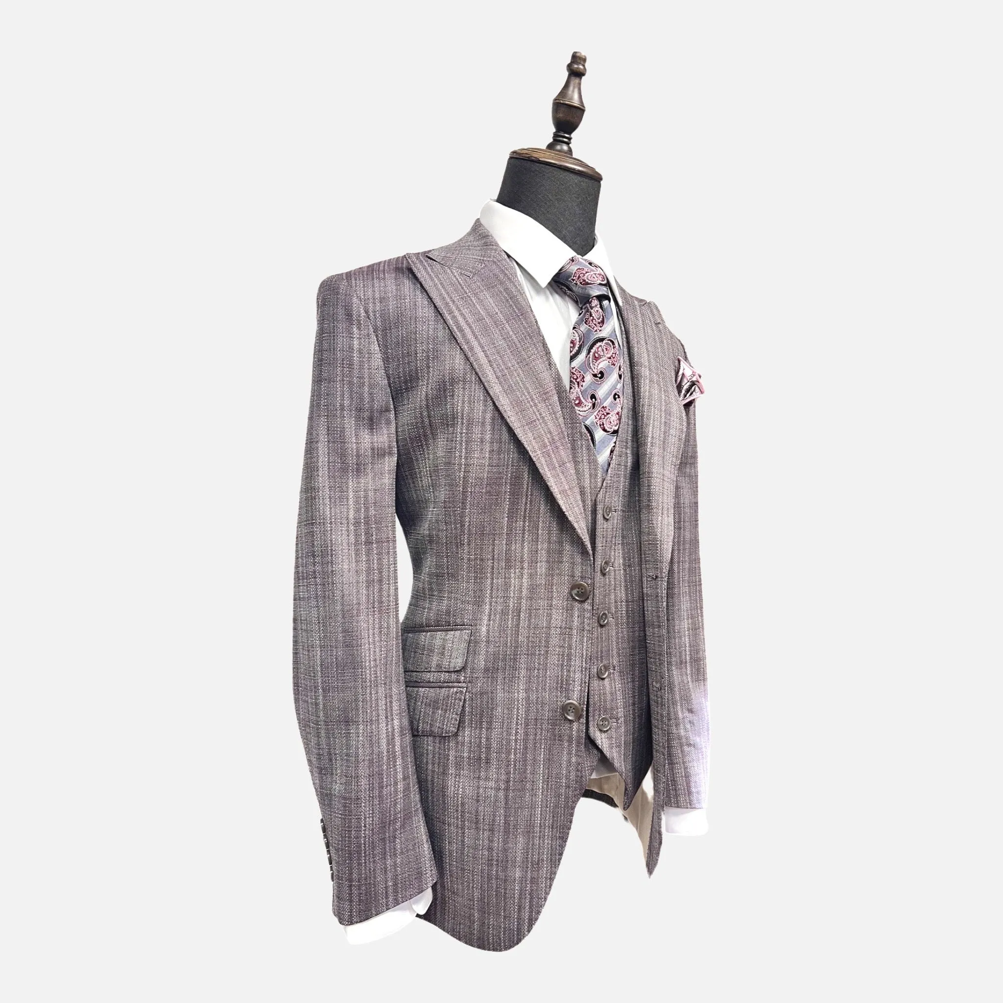 Gray Textured Wool Italian Styled Suit with Burgundy Accent - 3-Piece Elegance, Single Pleat Pants,